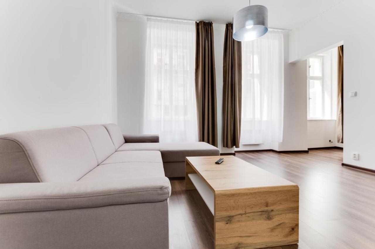 פראג Free Days Luxury Apartment מראה חיצוני תמונה