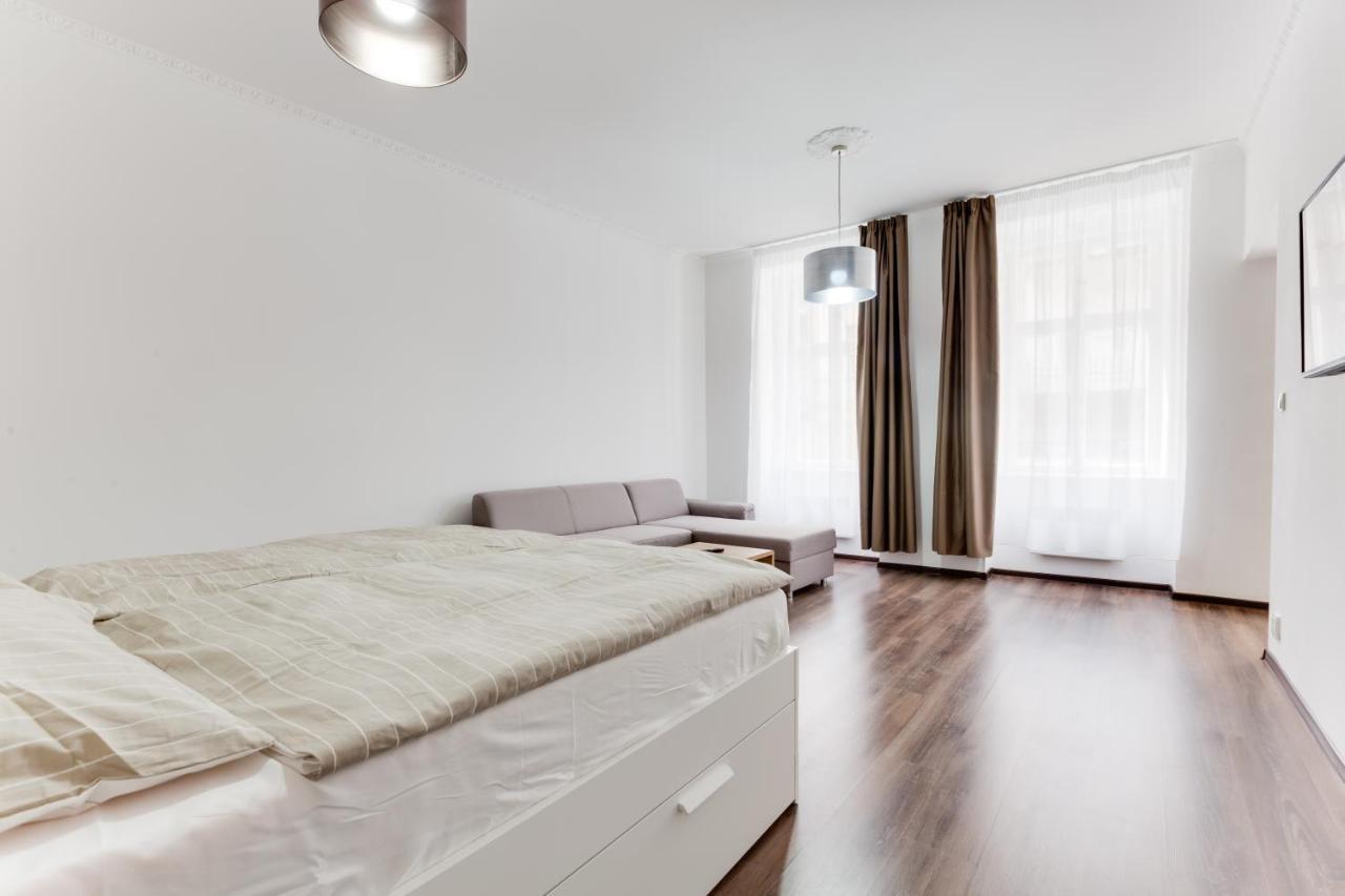 פראג Free Days Luxury Apartment מראה חיצוני תמונה